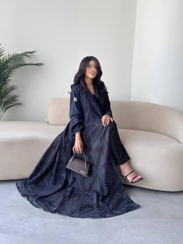 رقم العبايه 837 / القماش شيفون ناعم مع بطانه مع طر...