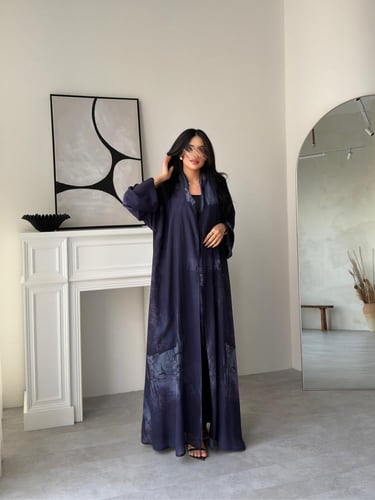 رقم العبايه 916 / القماش شيفون ناعم مع بطانه مع طر...