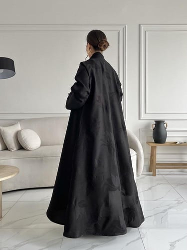 رقم العبايه 707 / القماش كريب المستقبل كوري / القص...