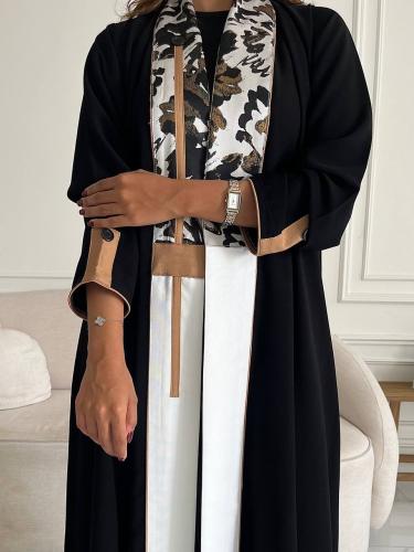 رقم العبايه 563 / القماش كريب المستقبل كوري / القص...