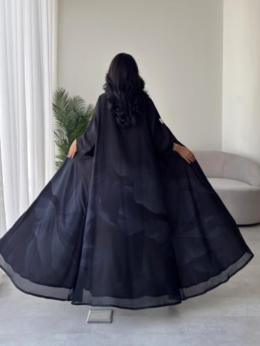 رقم العبايه 903 / القماش شيفون ناعم مع بطانه مع طر...