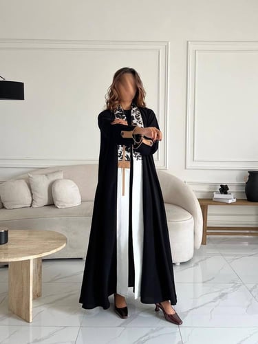 رقم العبايه 563 / القماش كريب المستقبل كوري / القص...