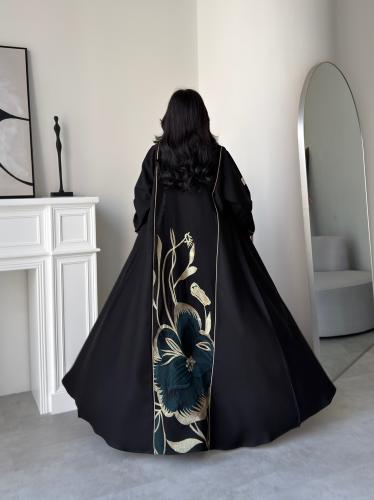 رقم العبايه 939 / القماش كريب المستقبل كوري / الفص...