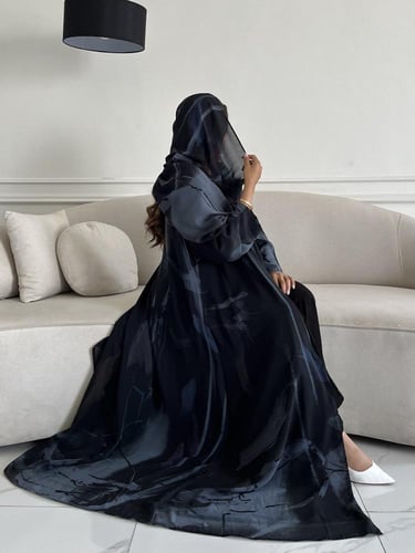 رقم العبايه 797 / القماش شيفون ناعم مع بطانه مع طر...