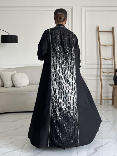 عبايه رقم 927 / القماش كريب ملكي / القصه نص كلوش /...