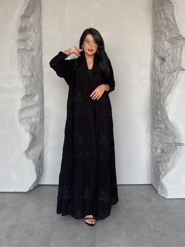 عبايه رقم 863 / القماش شيفون مبطن مع كريب / القصه...