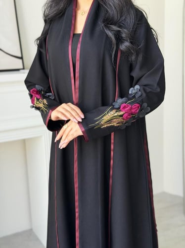 عبايه رقم 923 / كريب المستقبل كوري / البقصه نص كلو...