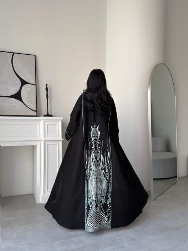 رقم العبايه 940 / القماش كريب المستقبل كوري مناسب...