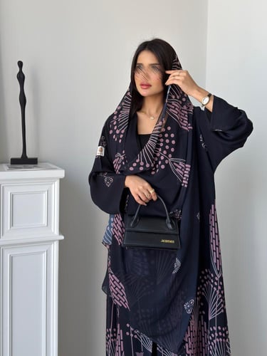 رقم العبايه 947 / القماش شيفون ناعم مع بطانه مع طر...