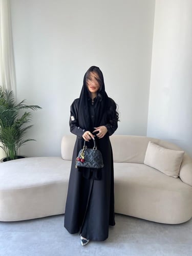 عبايه رقم 814 / القماش كتان / القصه بليزر / مبطنه...