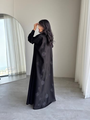 عبايه رقم 847 / القماش كريب ملكي / القصه نص كلوش /...