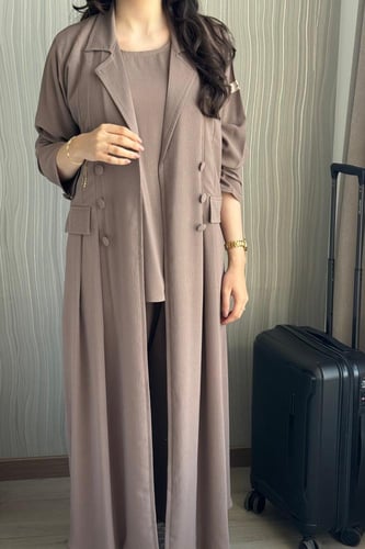 عباية سفر ياقة بيج