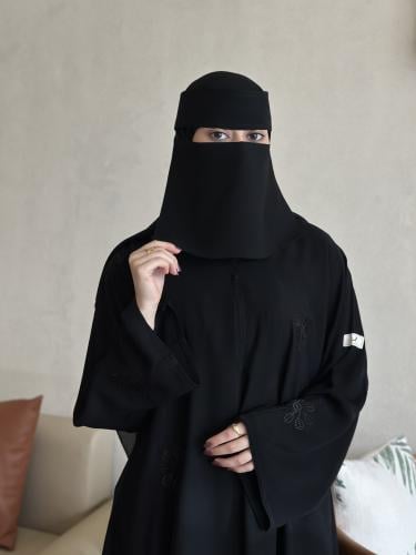 نقاب قصير (مطاط مائل)