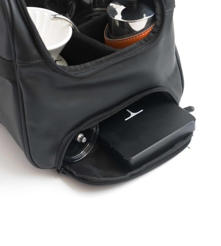 شنطة ادوات القهوة باللون الأسود