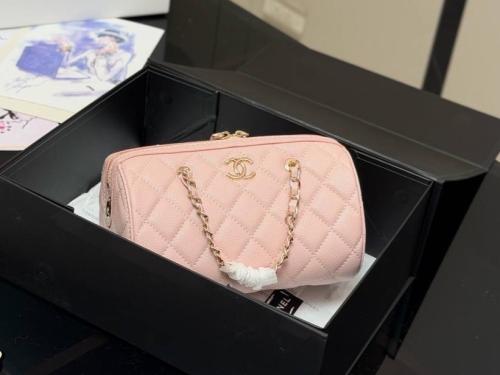 Chanel leather crossbody caviar lether