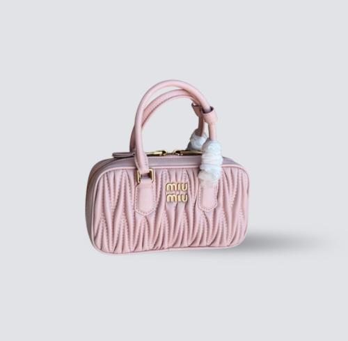miu miu -ماستر