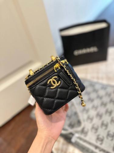 Chanel Small Vanity With Chain In Shiny Black