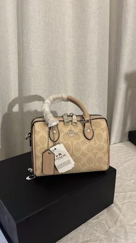 Mini Rowan Crossbody-طبق الأصل