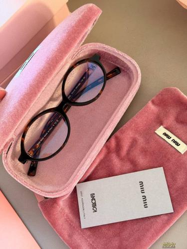Miu miu sunglass