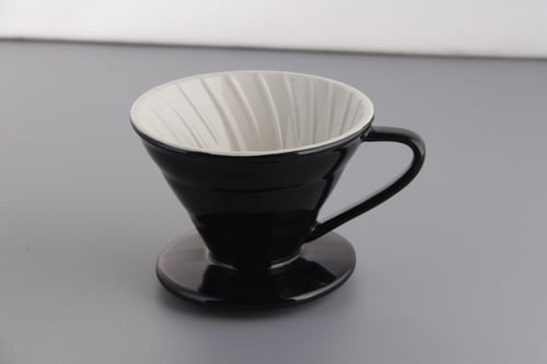 قمع V60 سيراميك متعدد الاحجام والالوان