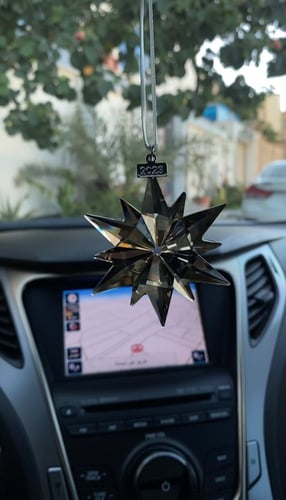 تعليقة كريستال بلون اسود دخاني