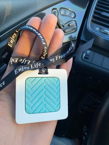 تعليقة سيراميك فواحة مربع تيفاني