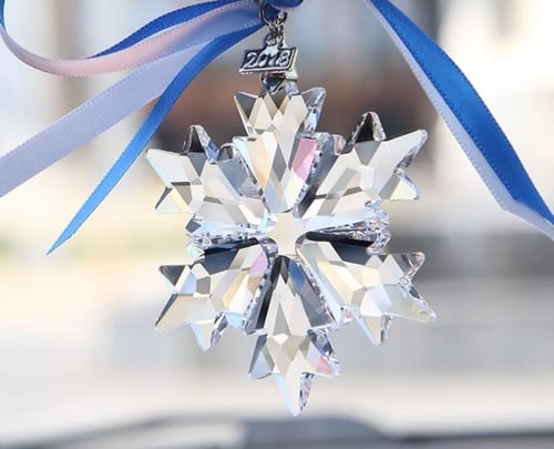 تعليقة كريستال للسيارة والمنزل بشكل قطة الثلج