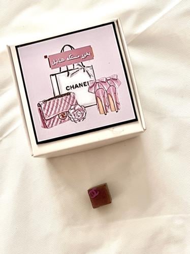 مستكه شانيل بربل