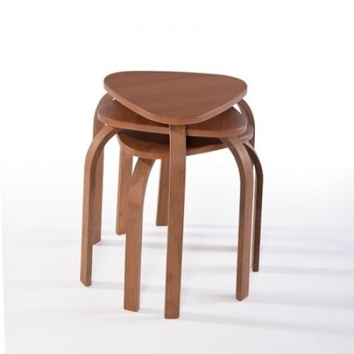 طقم مكون من 3 طاولات خدمة لون بني . موديل F-2026