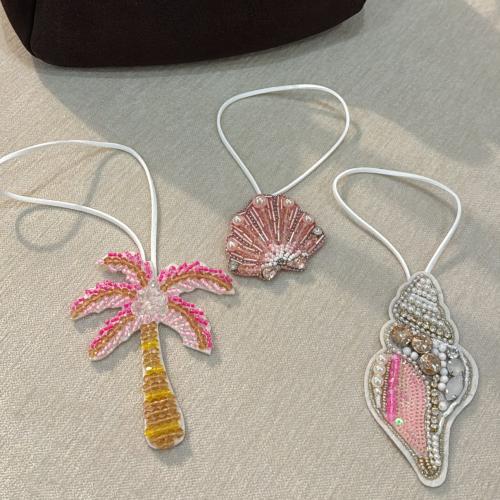 تعليقة خرز للشنطة