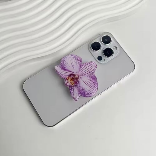 Flower phone grip