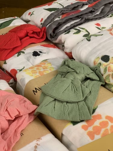 كوفلة الأناناس مناسب للجنسين