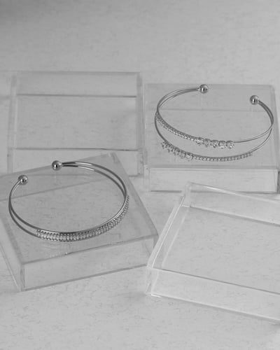 طقم هدايا نسائي بتصميم جذاب