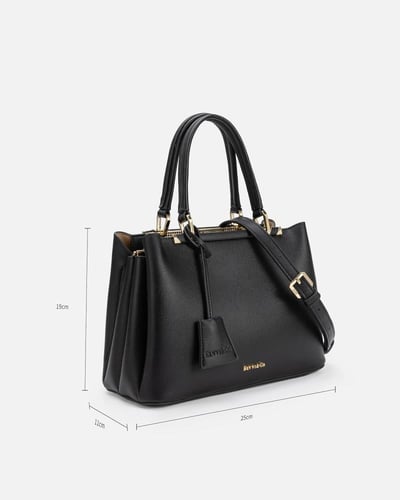 شنط نسائية لكل يوم بلون أسود