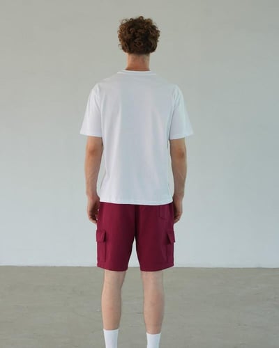 تي شيرت رجالي قطن بلون أبيض وعودي