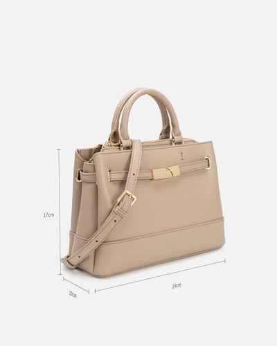 شنطة نسائية كلاسيك باللون البني الفاتح