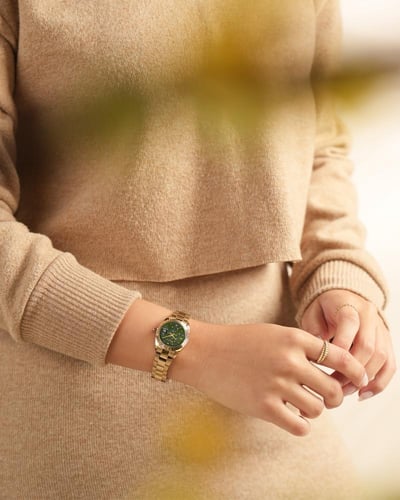 ساعة نسائية ستيل تناسب إيقاع أيامك