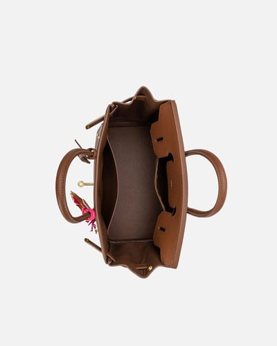 شنطة نسائية بتصميم كلاسيك بلون بني