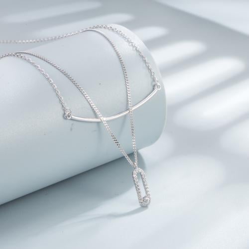 عقد خالص من الفضة عيار 925