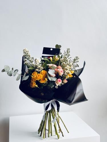 Flowers with card Sephora