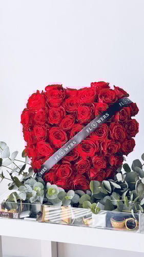 Love flowers & chocolate