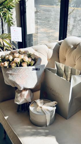 Flowers & choclate