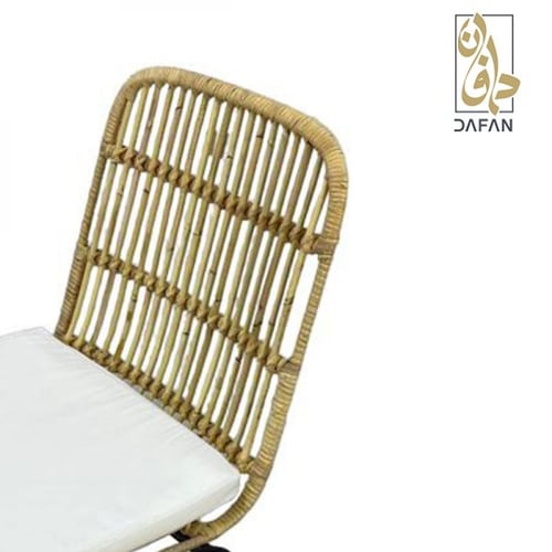 كرسي حديقة خشب وحديد أسود