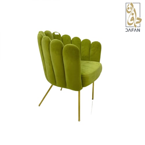 كرسي مفرد مخمل أخضر بتصميم صدفة وأرجل ذهبية