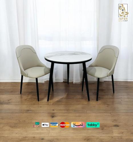 طقم كرسسين وطاولة