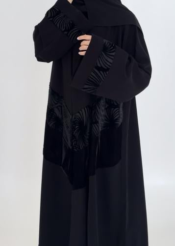 Crepe and embroidered velvet