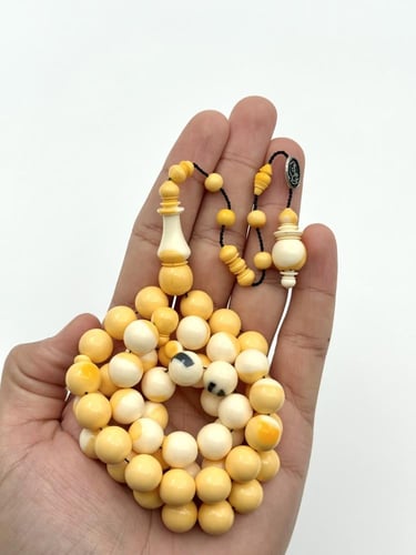 سبحة بلياردو أصفر قديم