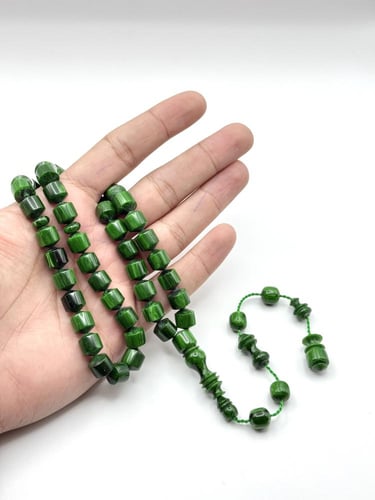 سبحة فاتوران صندوقي اخضر معرق