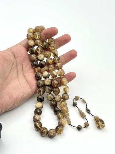 سبحة جلد الذيب