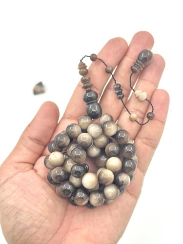 سبحة قلاليث فرنسي منوصف بني